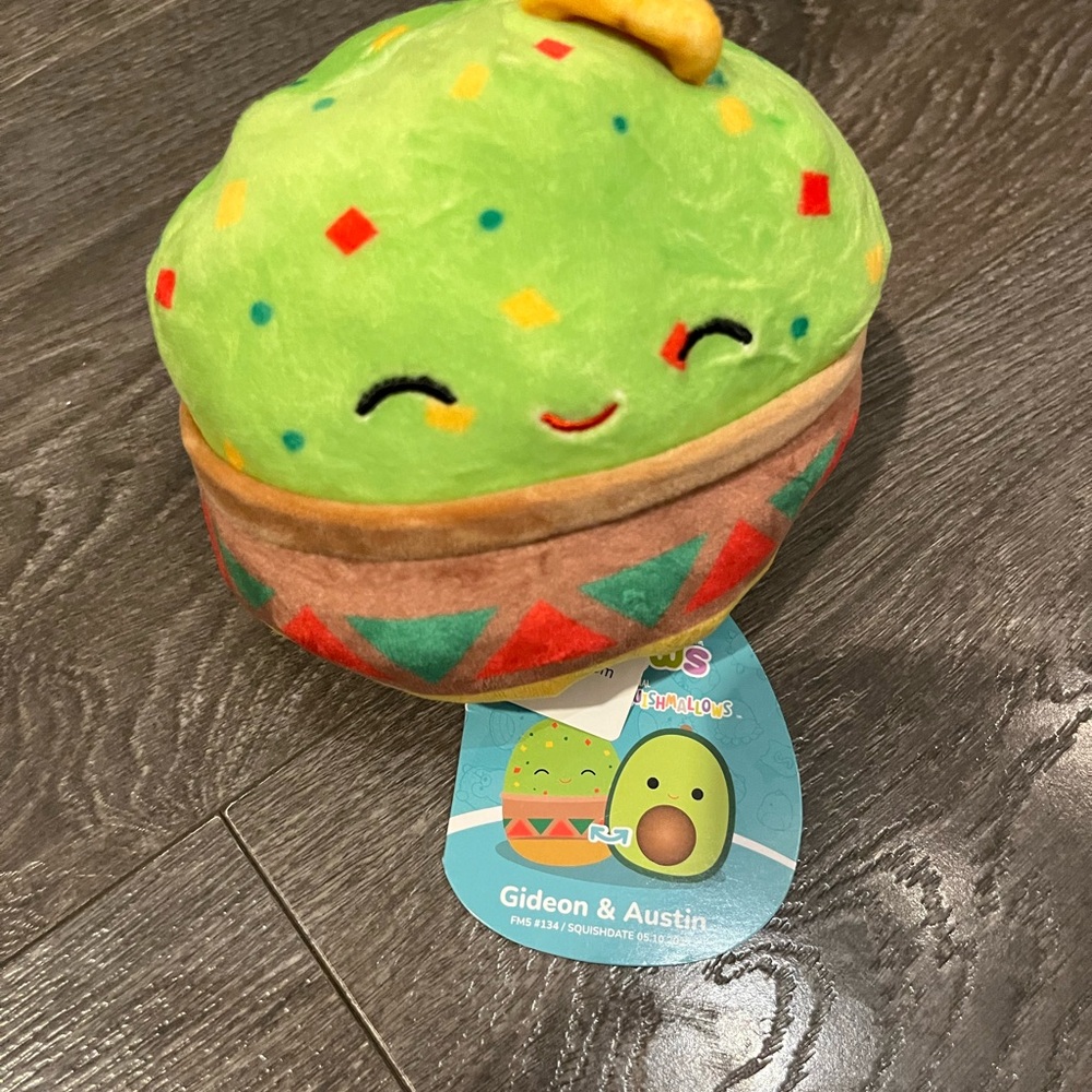Flip able squishmallows - Gideon & Austin FlipAmallows #134